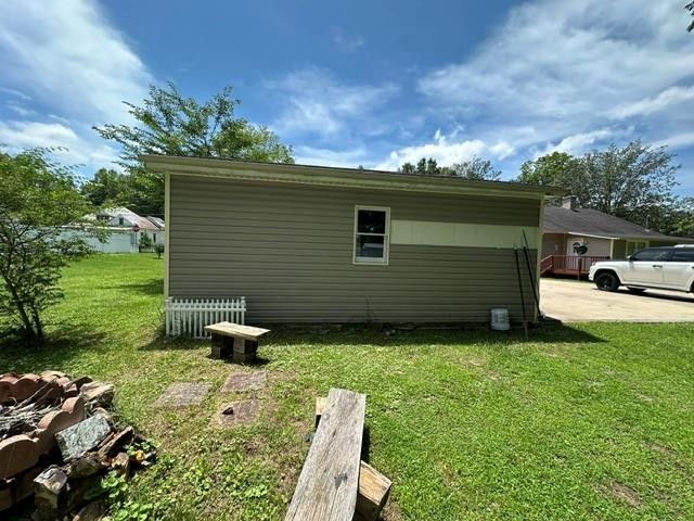 116 W Frazier St, Camden, TN 38320