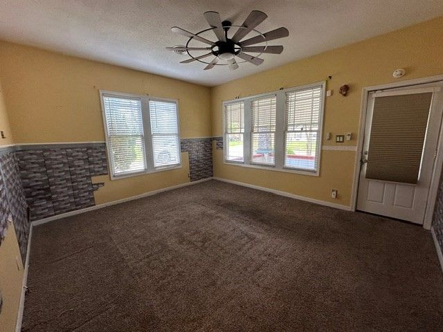 116 W Frazier St, Camden, TN 38320