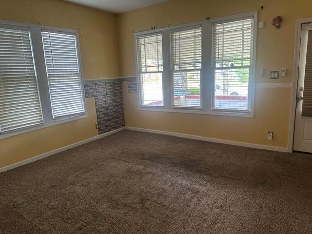 116 W Frazier St, Camden, TN 38320