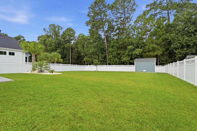 404 Rose Fountain Dr., Myrtle Beach, SC 29579