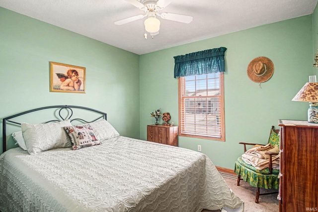 55057 Patrician Park Drive, Osceola, IN 46561