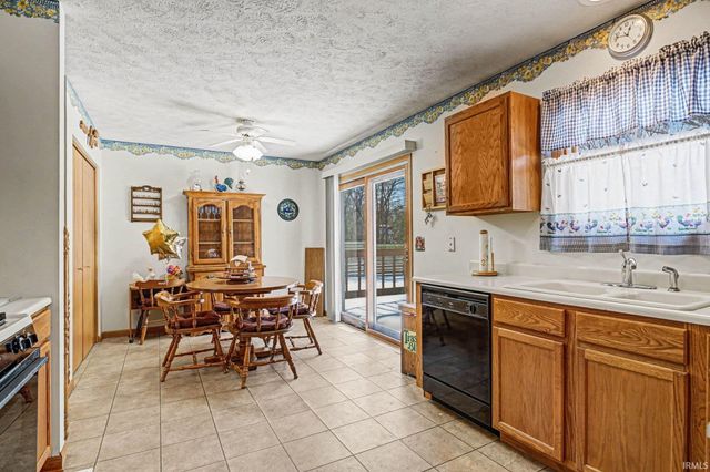 55057 Patrician Park Drive, Osceola, IN 46561