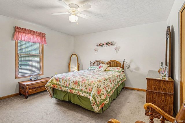 55057 Patrician Park Drive, Osceola, IN 46561