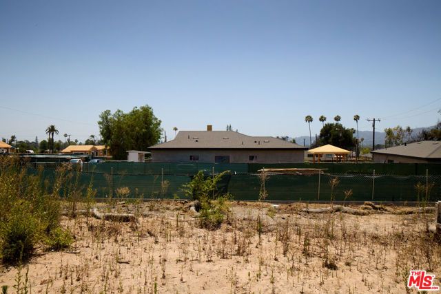 2797 Glenrose Avenue, Altadena, CA 91001