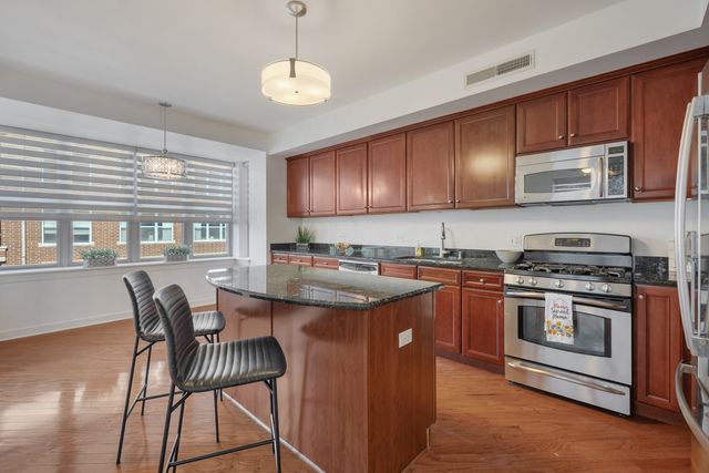 9350 SKOKIE Boulevard 411, Skokie, IL 60077