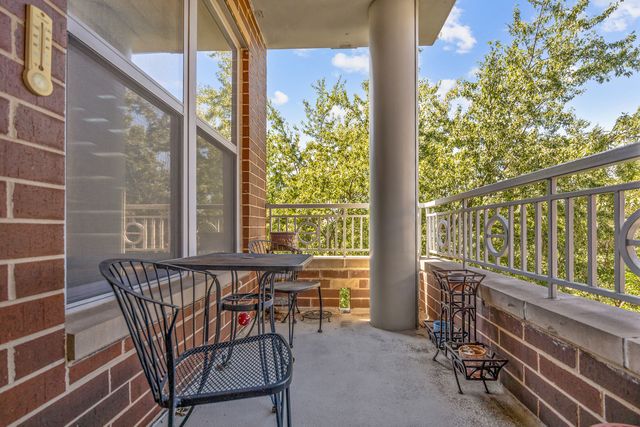 9350 SKOKIE Boulevard 411, Skokie, IL 60077