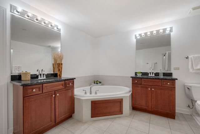9350 SKOKIE Boulevard 411, Skokie, IL 60077