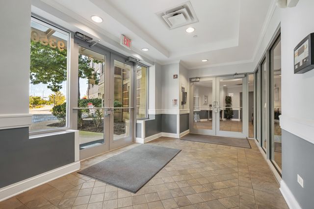 9350 SKOKIE Boulevard 411, Skokie, IL 60077