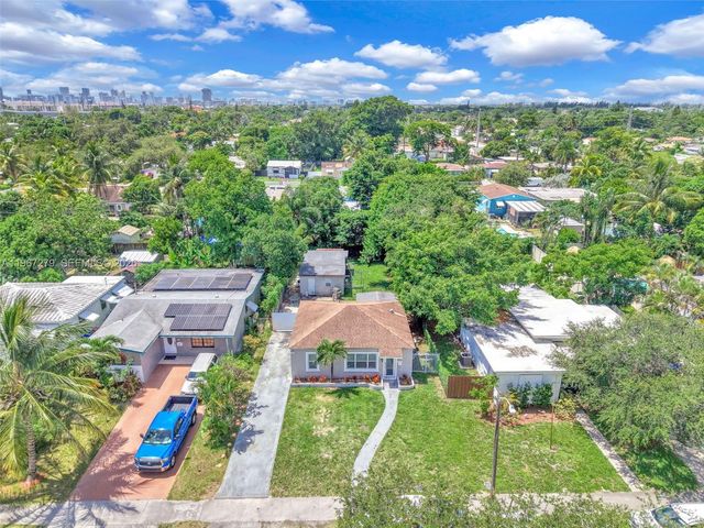 2318 Washington St, Hollywood, FL 33020