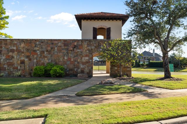 928 Homestead Drive, Keller, TX 76248