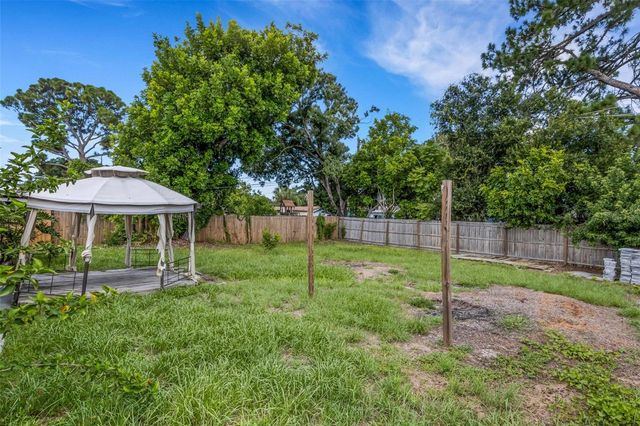 2522 STRATFORD DRIVE, Sarasota, FL 34232
