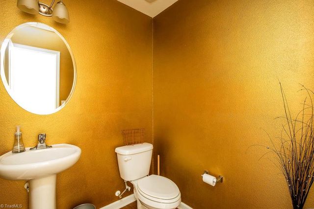 1618 Haddington Point Drive, Kernersville, NC 27284