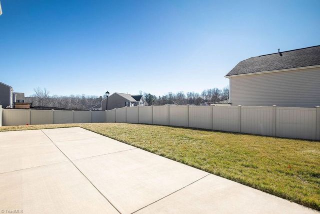 1618 Haddington Point Drive, Kernersville, NC 27284