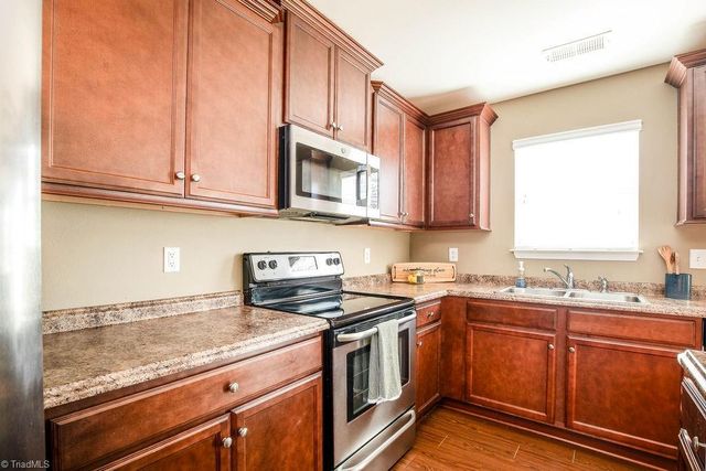 1618 Haddington Point Drive, Kernersville, NC 27284