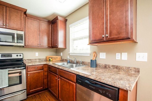 1618 Haddington Point Drive, Kernersville, NC 27284