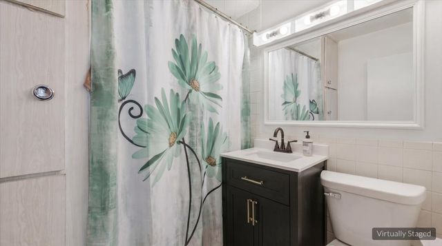 1454 N Central Avenue, Chicago, IL 60651