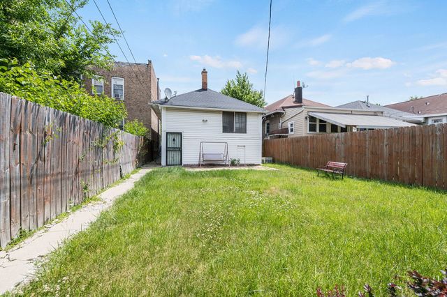 1454 N Central Avenue, Chicago, IL 60651