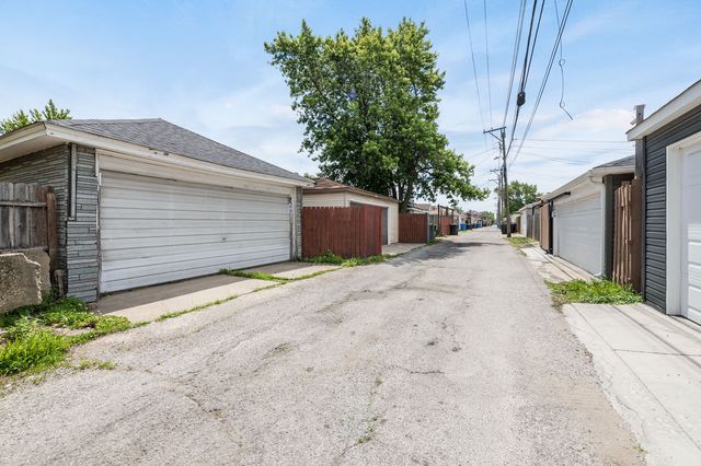 1454 N Central Avenue, Chicago, IL 60651