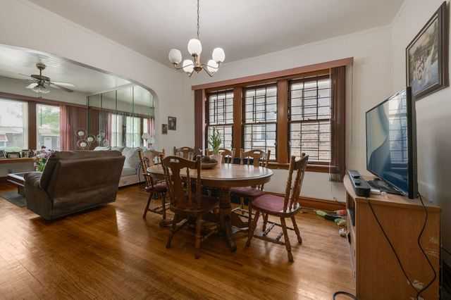 1454 N Central Avenue, Chicago, IL 60651
