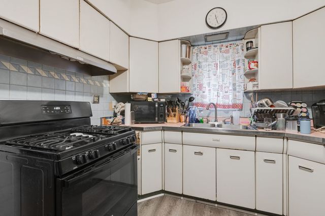 1454 N Central Avenue, Chicago, IL 60651
