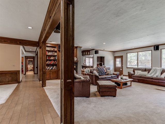 2809 Summit Drive, Edmond, OK 73034