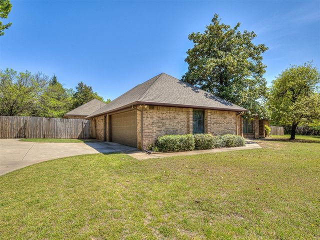 2809 Summit Drive, Edmond, OK 73034