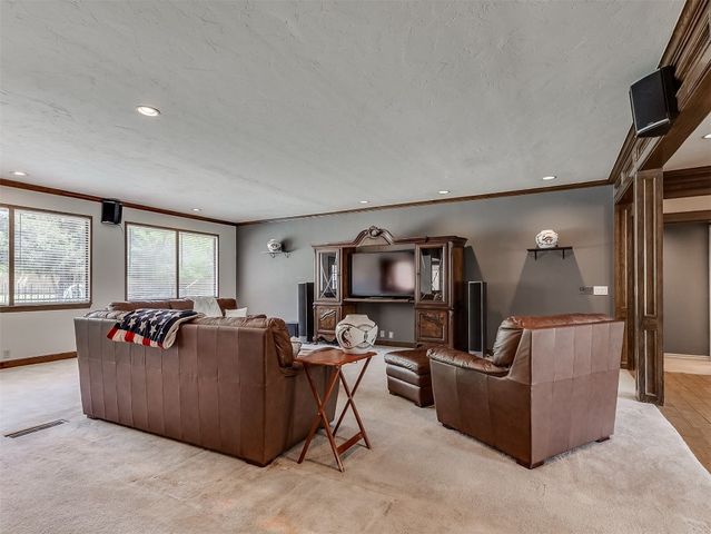 2809 Summit Drive, Edmond, OK 73034