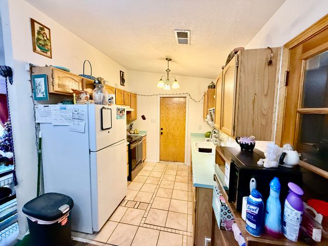 109 Vissing Place, Los Lunas, NM 87031