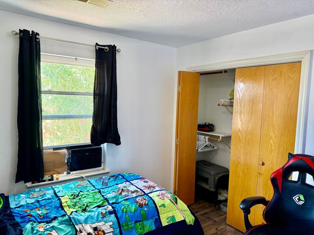 109 Vissing Place, Los Lunas, NM 87031