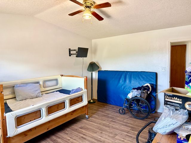 109 Vissing Place, Los Lunas, NM 87031