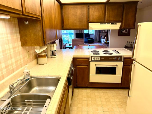 333 Ski Way 282, Incline Village, NV 89451