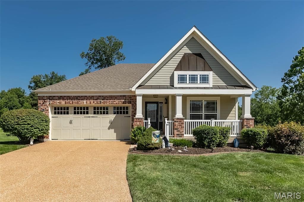 507 Roth Court, St Peters, MO 63304