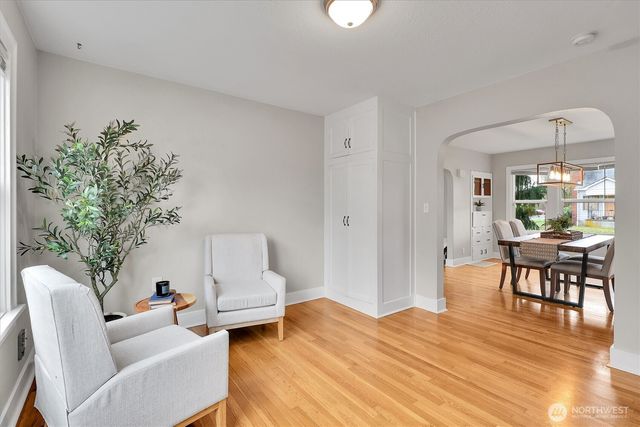 1029 S 60th St, Tacoma, WA 98408