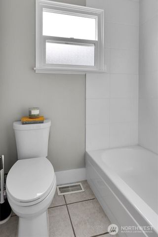 1029 S 60th St, Tacoma, WA 98408