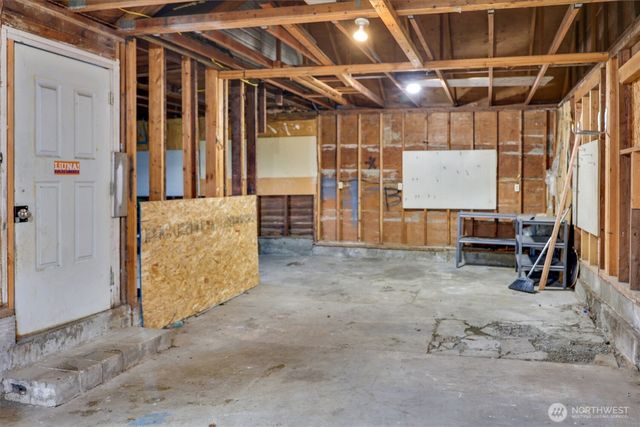 1029 S 60th St, Tacoma, WA 98408