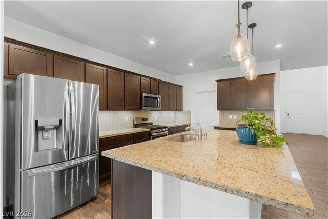 4921 Silent Birch Avenue, Las Vegas, NV 89131