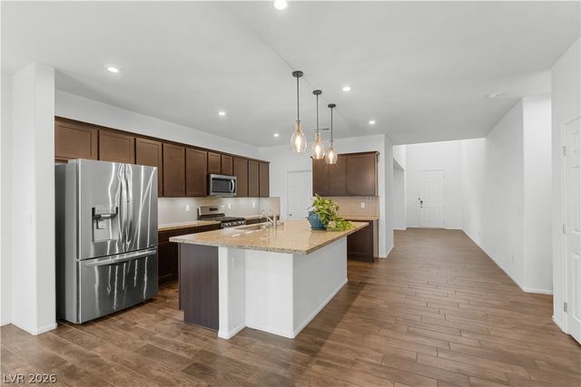 4921 Silent Birch Avenue, Las Vegas, NV 89131
