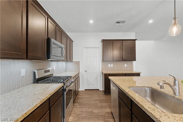 4921 Silent Birch Avenue, Las Vegas, NV 89131