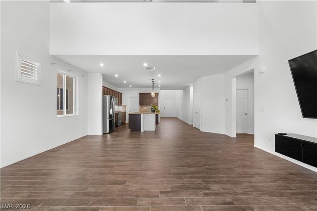 4921 Silent Birch Avenue, Las Vegas, NV 89131