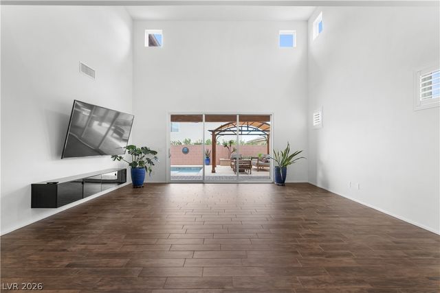 4921 Silent Birch Avenue, Las Vegas, NV 89131
