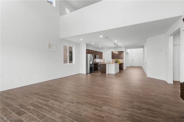 4921 Silent Birch Avenue, Las Vegas, NV 89131