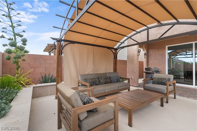 4921 Silent Birch Avenue, Las Vegas, NV 89131