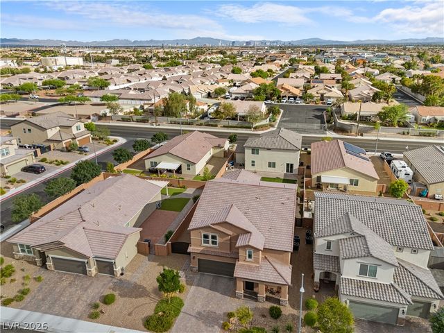 4921 Silent Birch Avenue, Las Vegas, NV 89131
