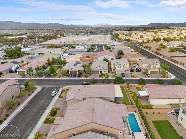4921 Silent Birch Avenue, Las Vegas, NV 89131