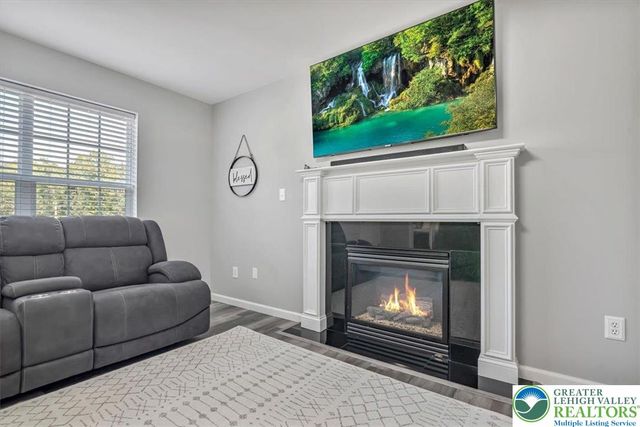 401 Pierce Lane, Smithfield Twp, PA 18301