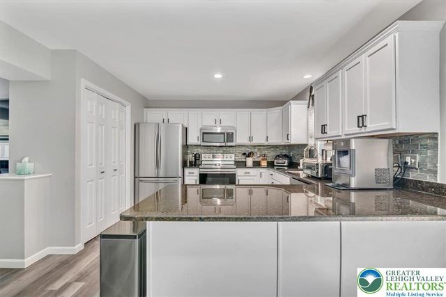 401 Pierce Lane, Smithfield Twp, PA 18301