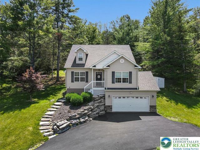 401 Pierce Lane, Smithfield Twp, PA 18301