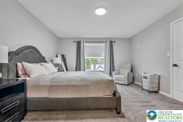 401 Pierce Lane, Smithfield Twp, PA 18301