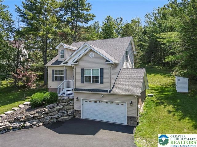 401 Pierce Lane, Smithfield Twp, PA 18301