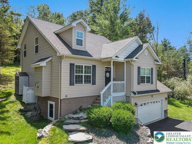 401 Pierce Lane, Smithfield Twp, PA 18301